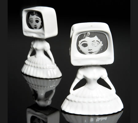 women salt and pepper shaker design