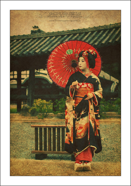 geisha with umbrella3