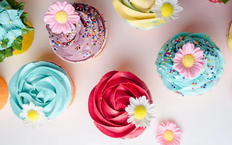 15 Pretty Decorated Cupcakes For Your Inspiration 2025