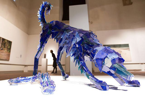 Amazing-glass-shard-sculptures-Marta-Klonowska-7