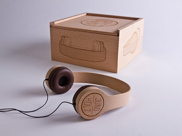 headphone and it's box