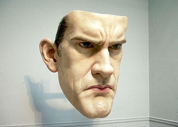 Mind-Blowing-Realistic-Human-Sculptures-by-Ron-Mueck-12