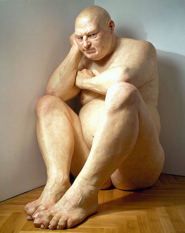 Mind-Blowing-Realistic-Human-Sculptures-by-Ron-Mueck-3