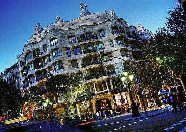 Beautiful-Photography-Get-to-Know-Barcelona-in-30-Photos-3
