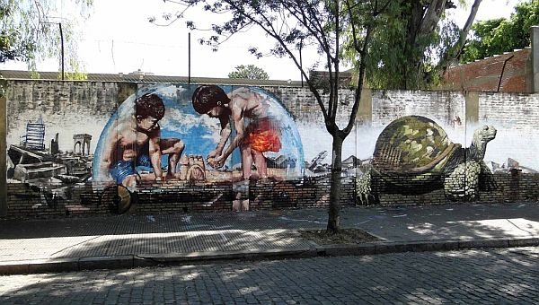 Mind-Blowing-Pieces-of-Street-Art-from-Around-the-World-1