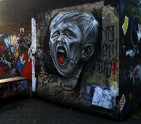 Mind-Blowing-Pieces-of-Street-Art-from-Around-the-World-19