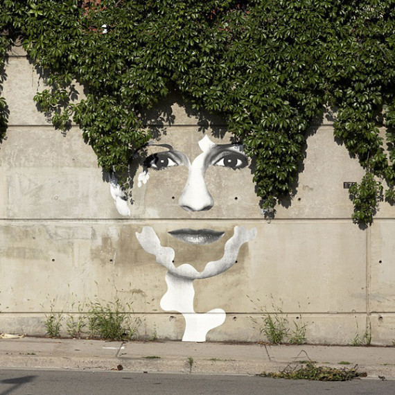 10-Breathtaking-Street-Art-that-Interacts-with-Its-Surroundings-1