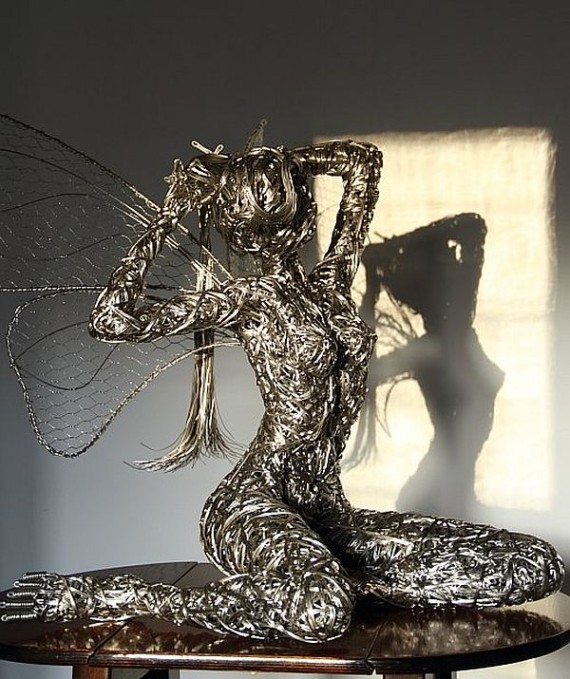 Wire-Sculptures-with-a-Twist-by-Robin-Wight-9