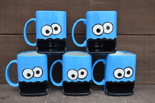 10-Cup-Mug-Designs-That-Will-Cheer-You-Up-Monday-Morning-3