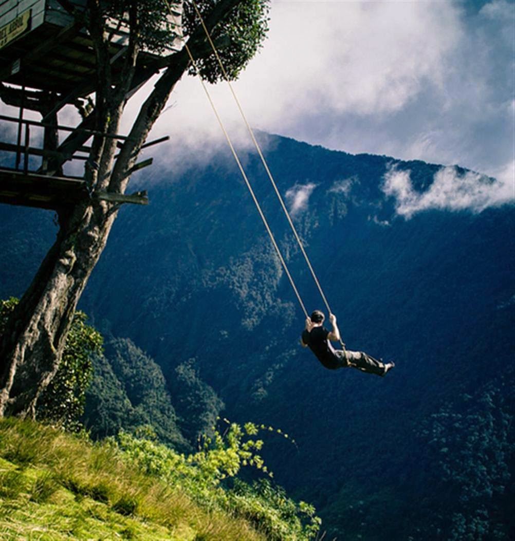 6 Death-Defying Photographs Taken from Dizzying Heights