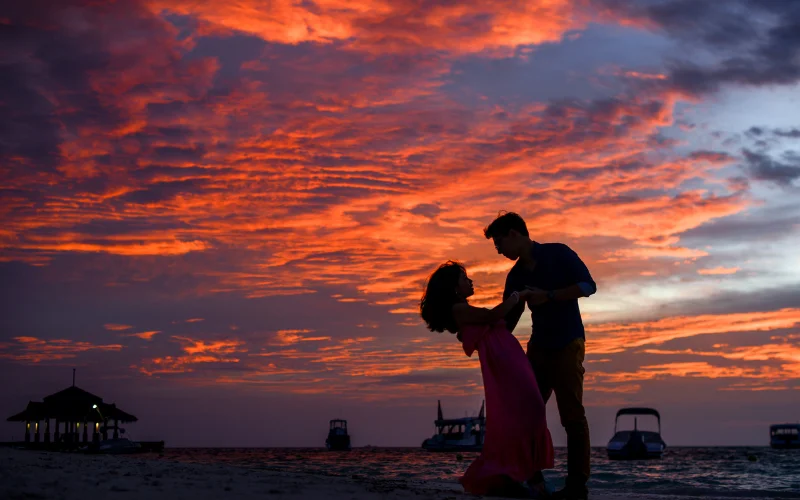 Couple's beach photography